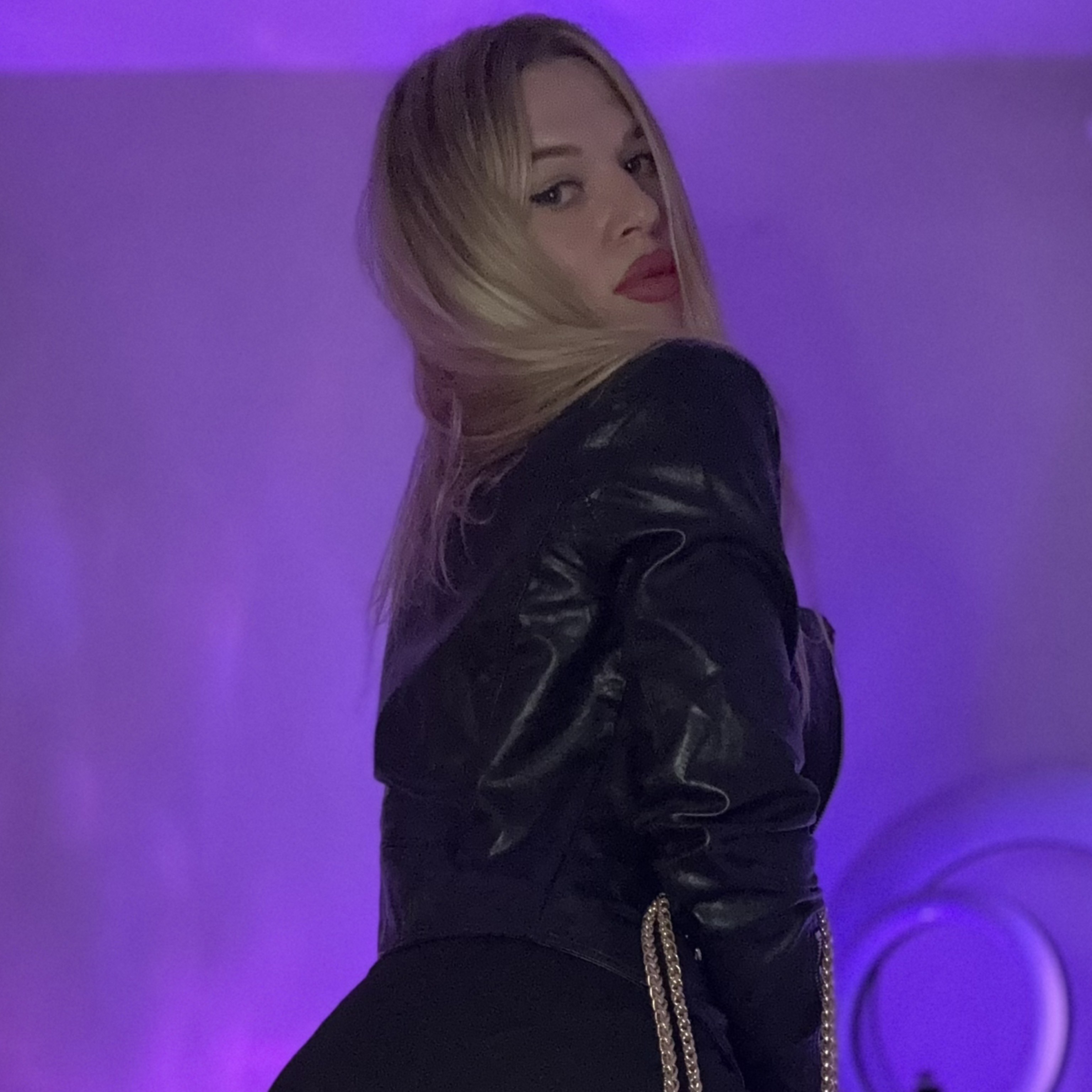 Rovsy SuperLive profile