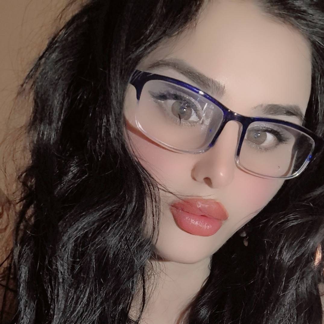 روز 🍓 SuperLive profile